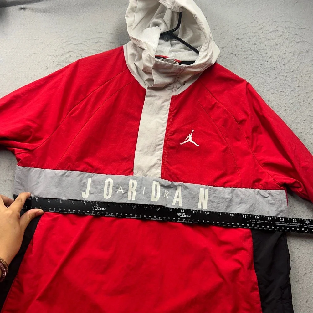 Jordan Mens Red White Black Anorak Windbreaker Jacket Spellout Size M 2484